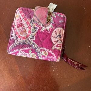 NWT Beautiful Vera Bradley Pink Paisley Wallet